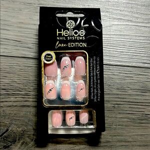 Helios Press On Nails